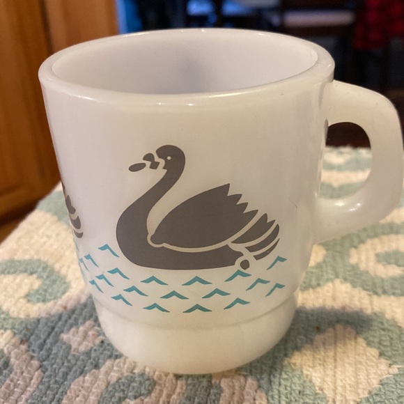 Vintage mugs. - Picture 3 of 4